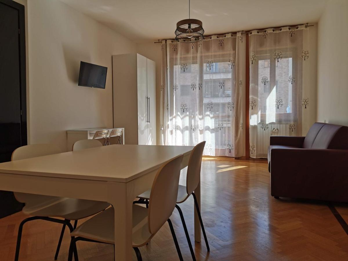 Pergolesi Apartments Милан Экстерьер фото